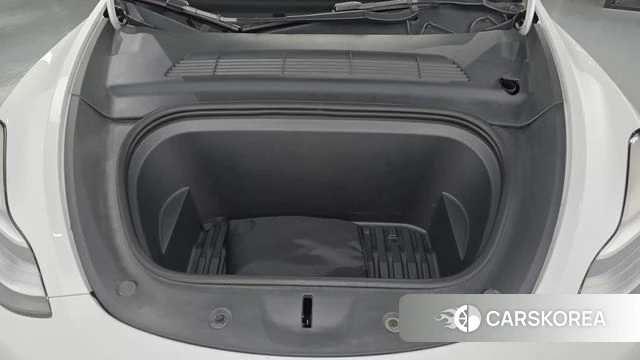 Tesla Model Y id 4905916 из Кореи 16