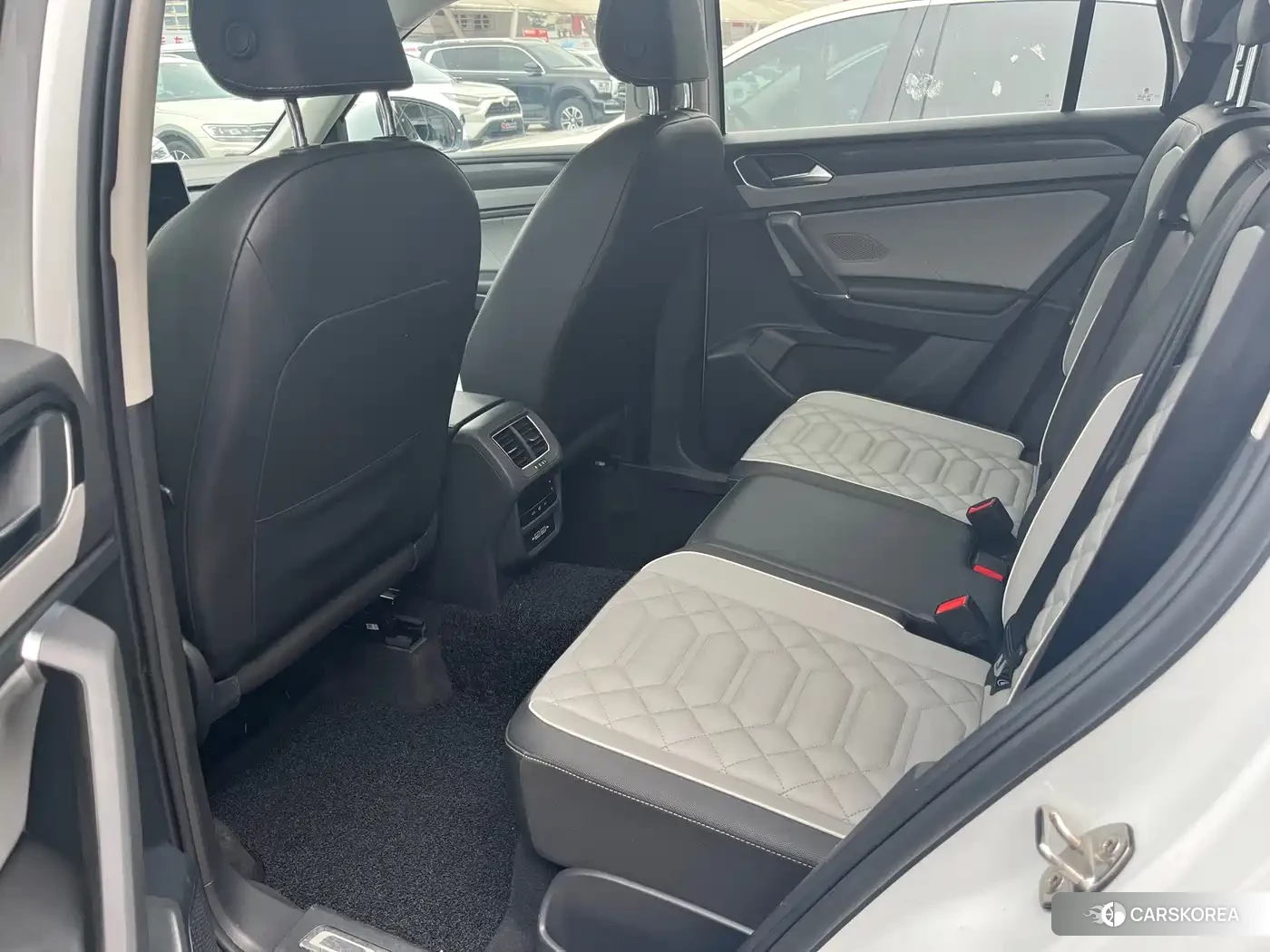 Volkswagen Tayron 2024 Белый из Китая, фото 6
