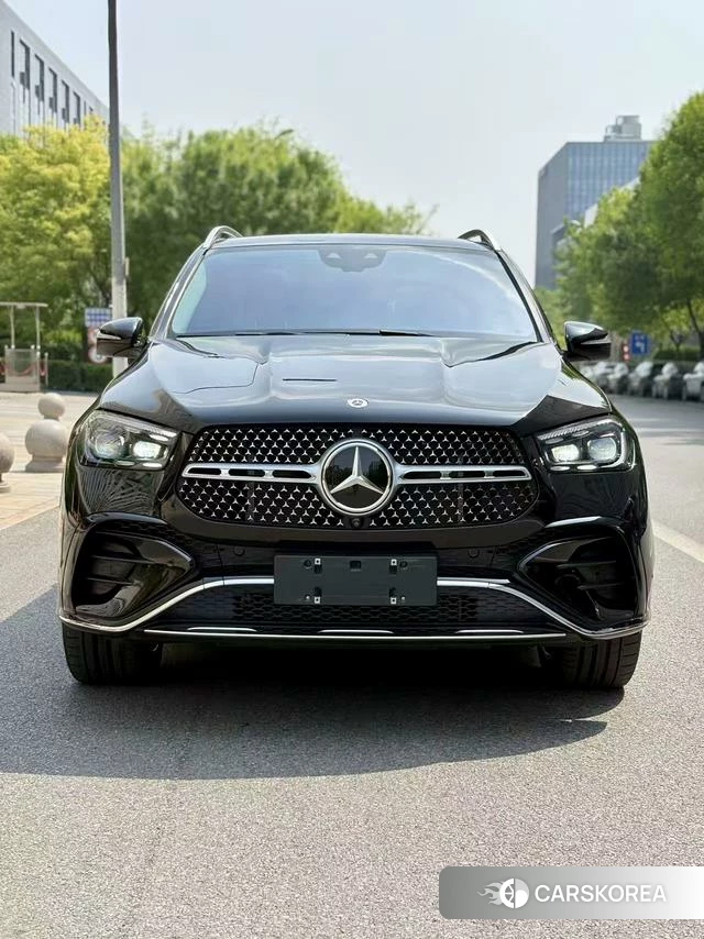 Mercedes-Benz GLE 2023 Черный из Китая, фото 6