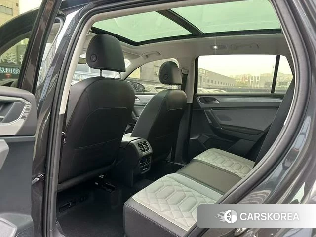 Volkswagen Tayron 2024 Темно-серый из Китая, фото 6