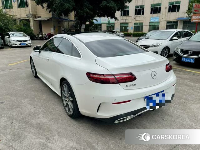 Mercedes-Benz E-Class 2021 Белый из Китая, фото 6