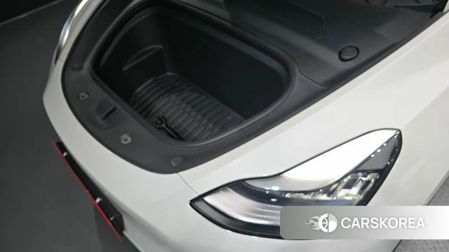 Tesla Model Y id 4614375 из Кореи 16