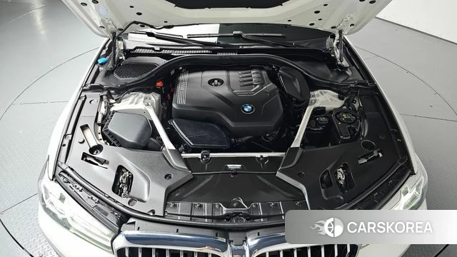 BMW 5 Series (G30) id 4921775 из Кореи 33