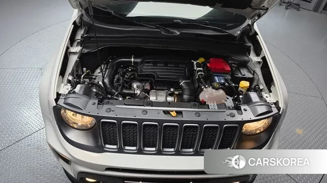 Jeep Renegade id 3539636 из Кореи 16