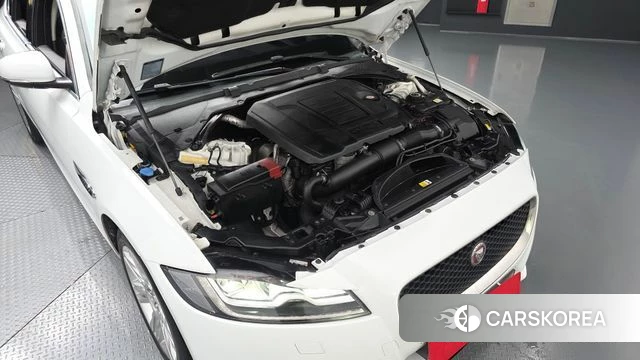 Jaguar XF (X260) id 4765602 из Кореи 16