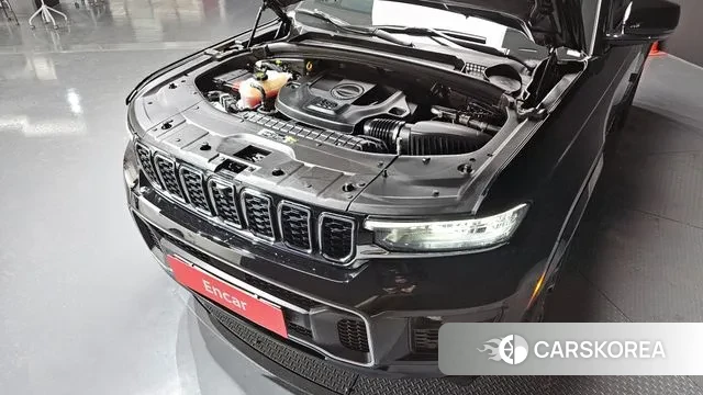 Jeep Grand Cherokee (WL) id 3726096 из Кореи 16