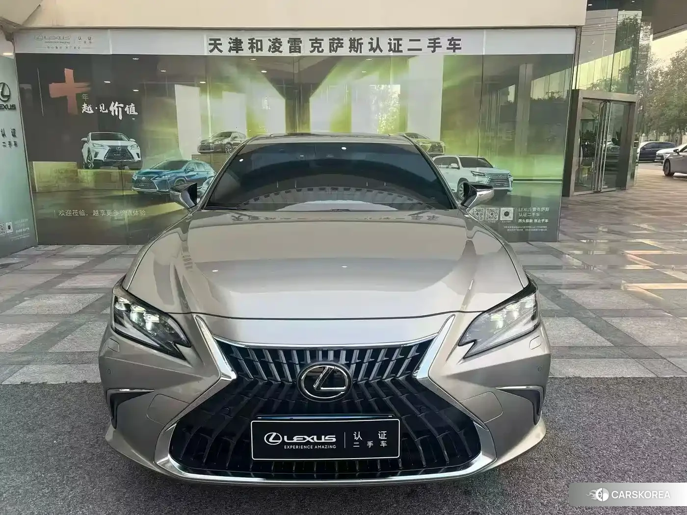 Lexus ES 2025 Silver/gray из Китая, фото 6