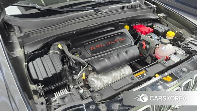 Jeep Renegade id 4943550 из Кореи 28