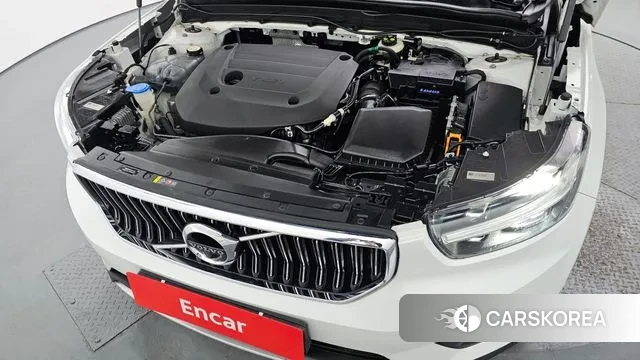Volvo XC40 id 3697021 из Кореи 16