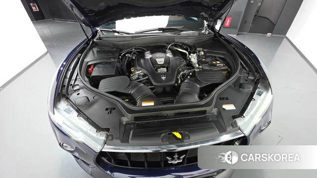 Maserati Levante id 4507648 из Кореи 30