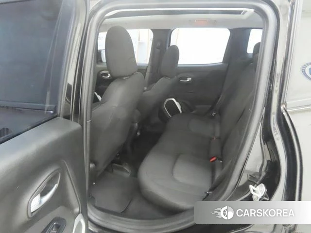 Jeep Renegade id 4918920 из Кореи 16