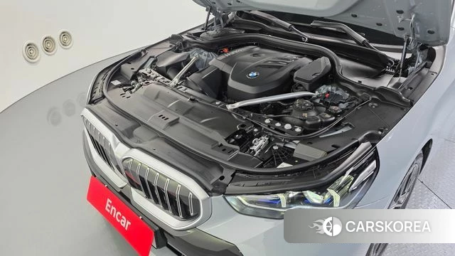 BMW 5 Series (G60) id 5033118 из Кореи 26