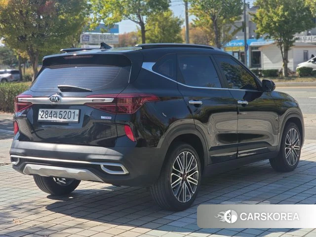 Kia Seltos id 4977603 из Кореи 14