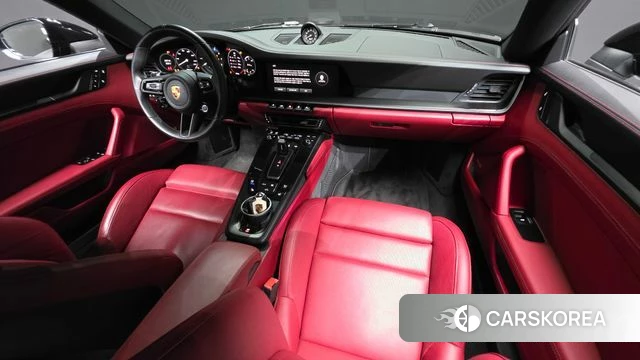 Porsche 911(992) id 4572065 из Кореи 30