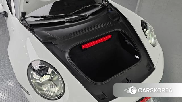 Porsche 911(992) id 4982467 из Кореи 26