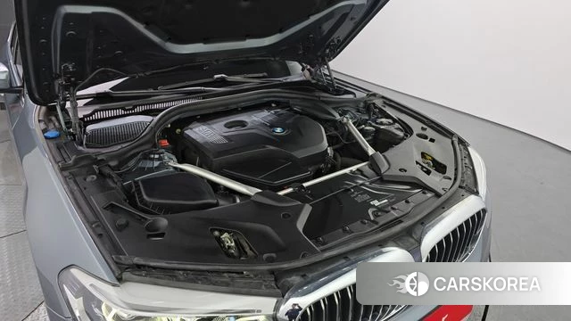 BMW 5 Series (G30) id 3867097 из Кореи 16