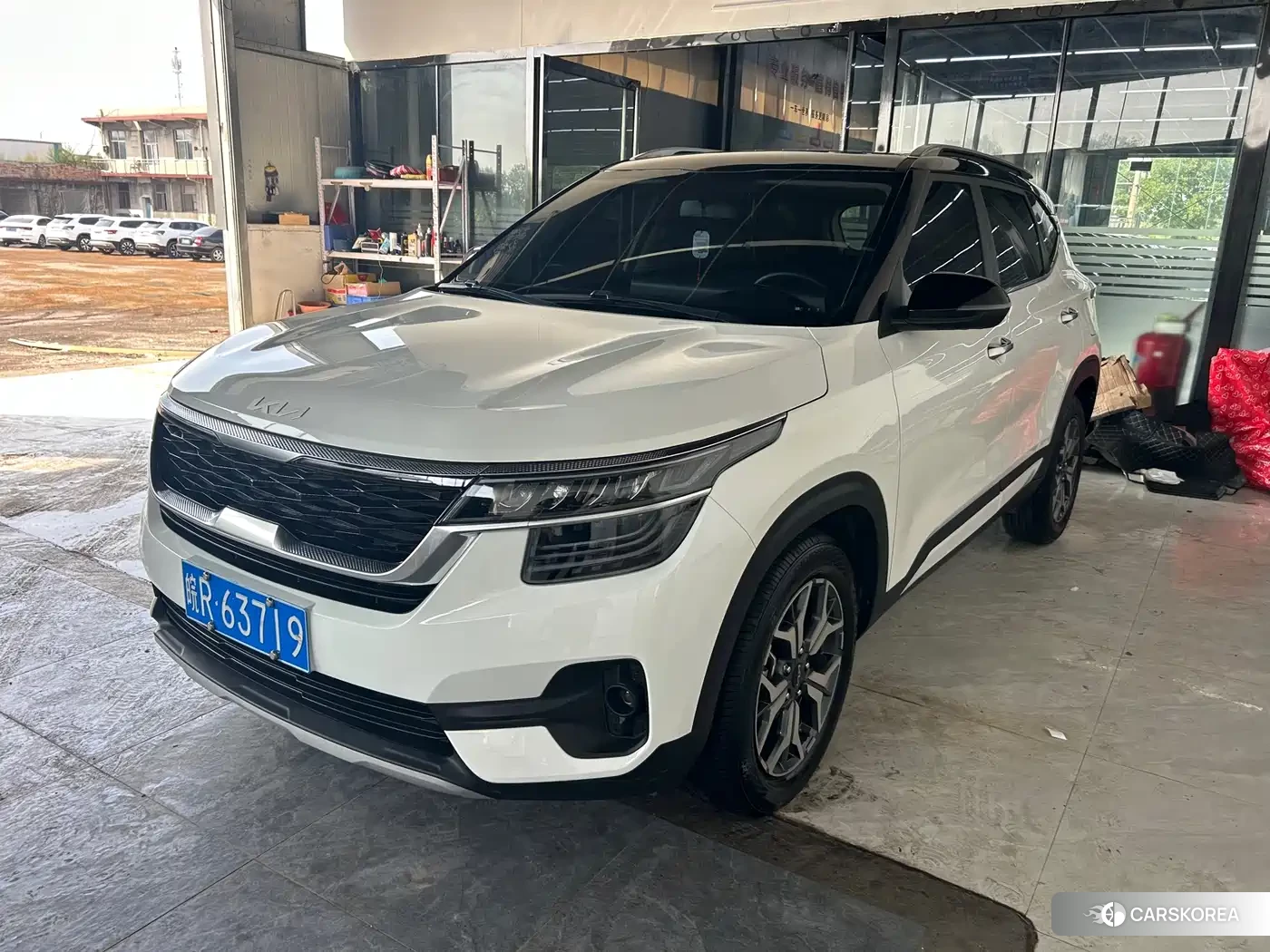 Kia KX3 2022 Белый из Китая, фото 6