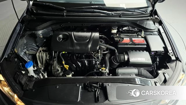 Hyundai Avante AD id 5029547 из Кореи 16