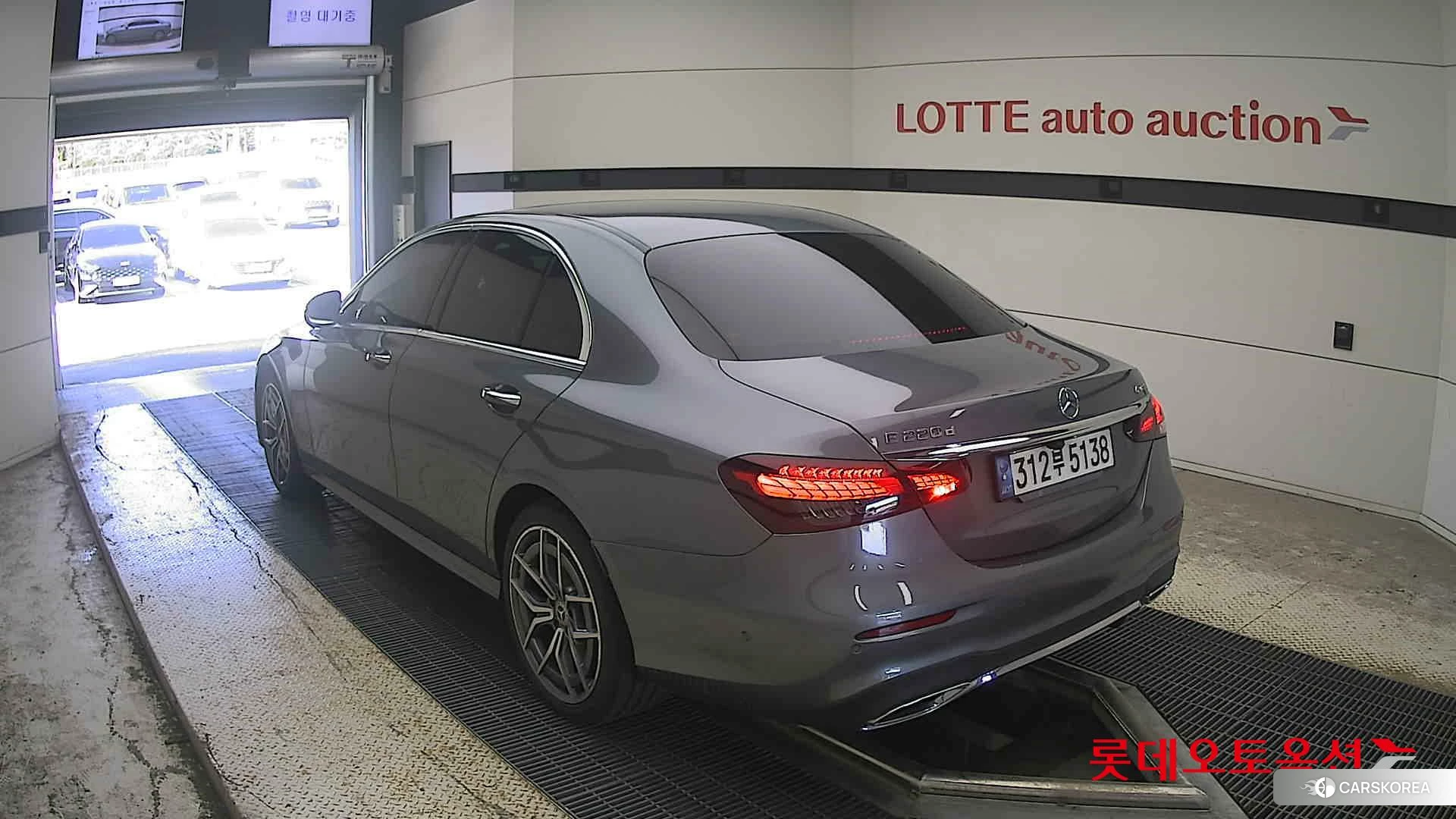 Mercedes-Benz Mercedes-Benz E220 d 4MATIC id 4989969 из Кореи 32