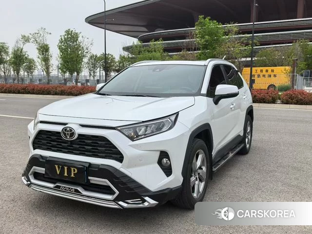 Toyota RAV4 2021 Белый из Китая, фото 6