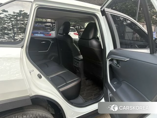 Toyota RAV4 2021 Белый из Китая, фото 6