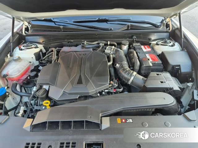 Hyundai Grandeur (GN7) id 5021758 из Кореи 16