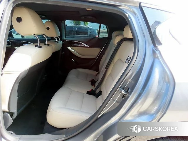 Infiniti Q30 id 4947235 из Кореи 16
