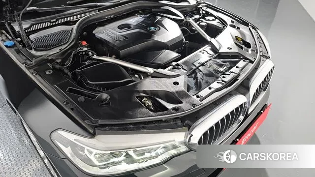 BMW 5 Series (G30) id 3302534 из Кореи 16