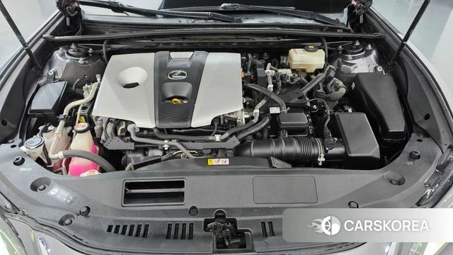 Lexus ES300h 7th generation id 5041824 из Кореи 32
