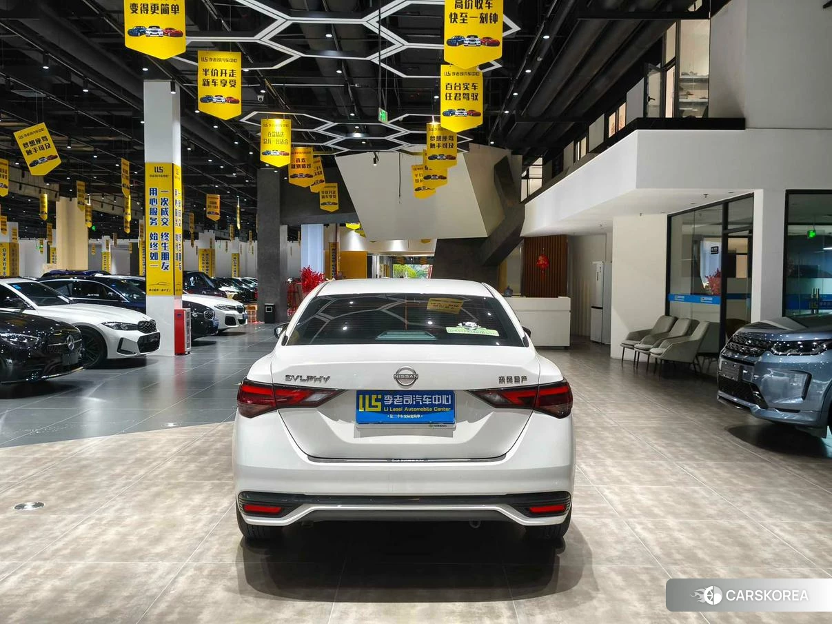 Nissan Sylphy 2023 Белый из Китая, фото 6