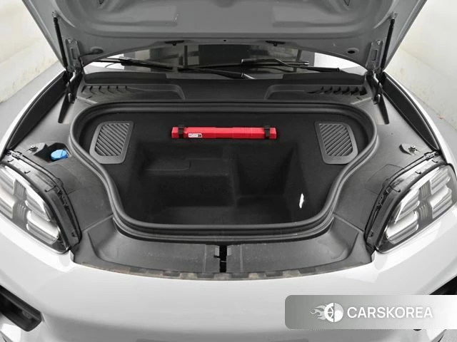 Porsche Makan EV id 4995432 из Кореи 16