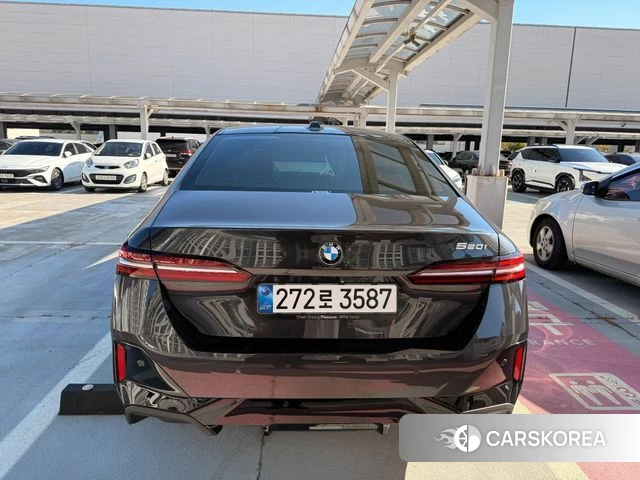 BMW 5 Series (G60) id 5038802 из Кореи 11