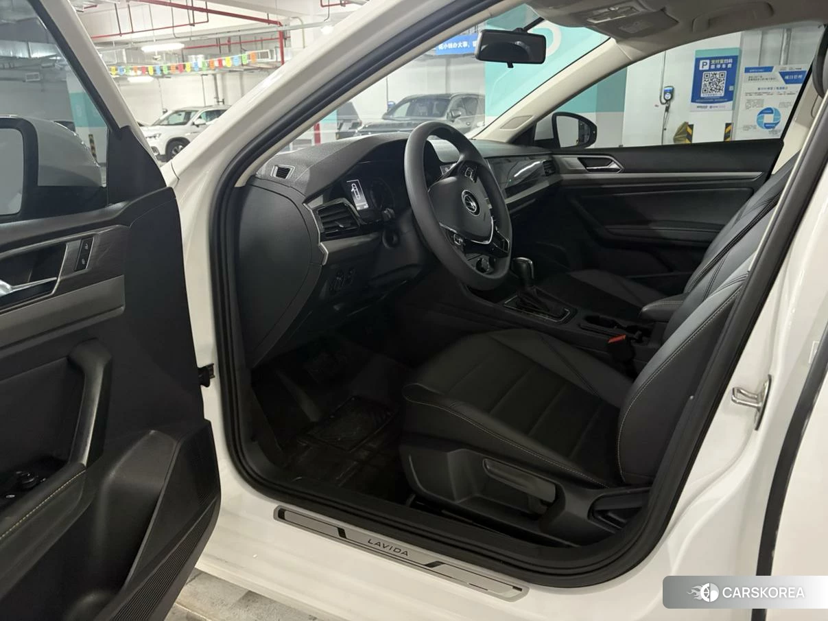 Volkswagen Lavida 2020 Белый из Китая, фото 6