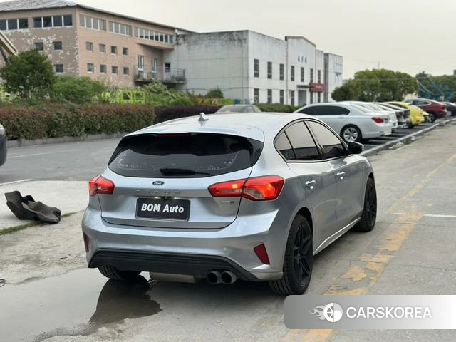 Ford Focus 2021 Серебристо-серый из Китая, фото 6
