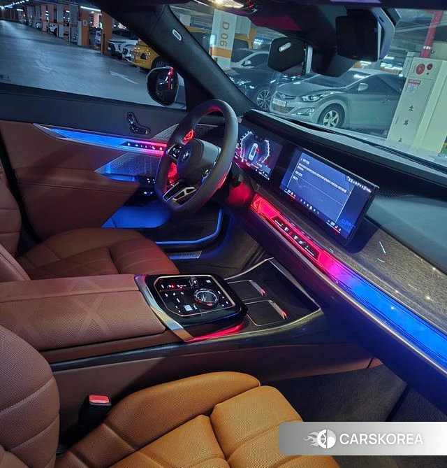 BMW 7 Series (G70) 2025 Белый из Кореи, фото 6