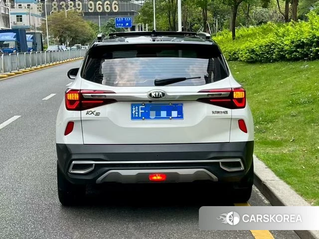 Kia KX3 2021 Белый из Китая, фото 6