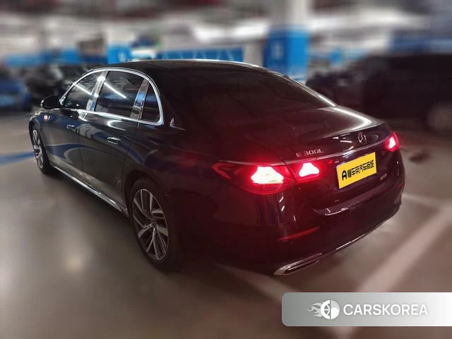 Mercedes-Benz E-Class 2024 Черный из Китая, фото 6