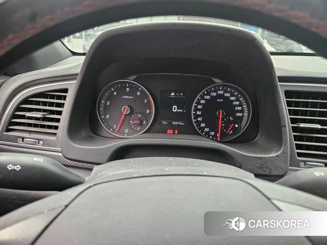 Hyundai Avante AD id 3912076 из Кореи 7