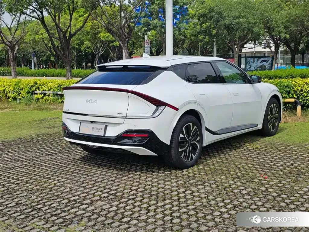 Kia EV6 2025 Белый из Китая, фото 6