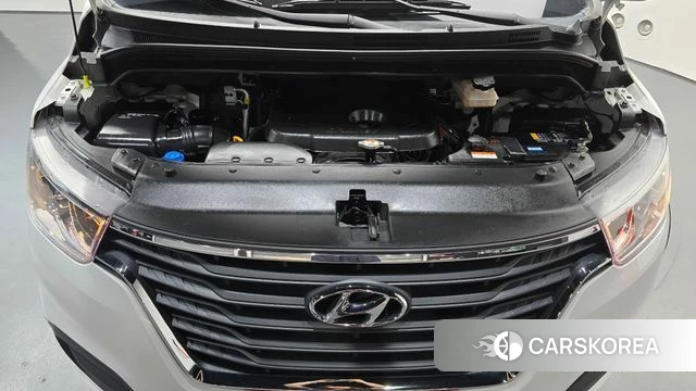Hyundai The New Grand Starex id 4446124 из Кореи 16