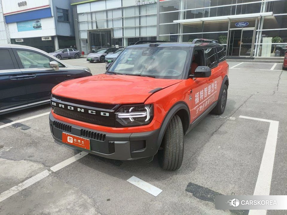 Ford Bronco 2025 Оранжевый из Китая, фото 6
