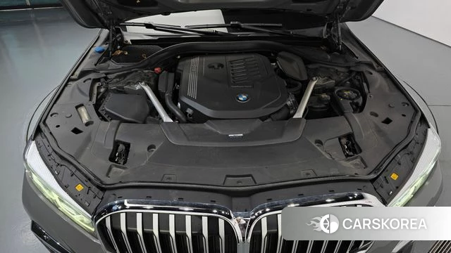 BMW 7 Series (G11) id 5028225 из Кореи 32