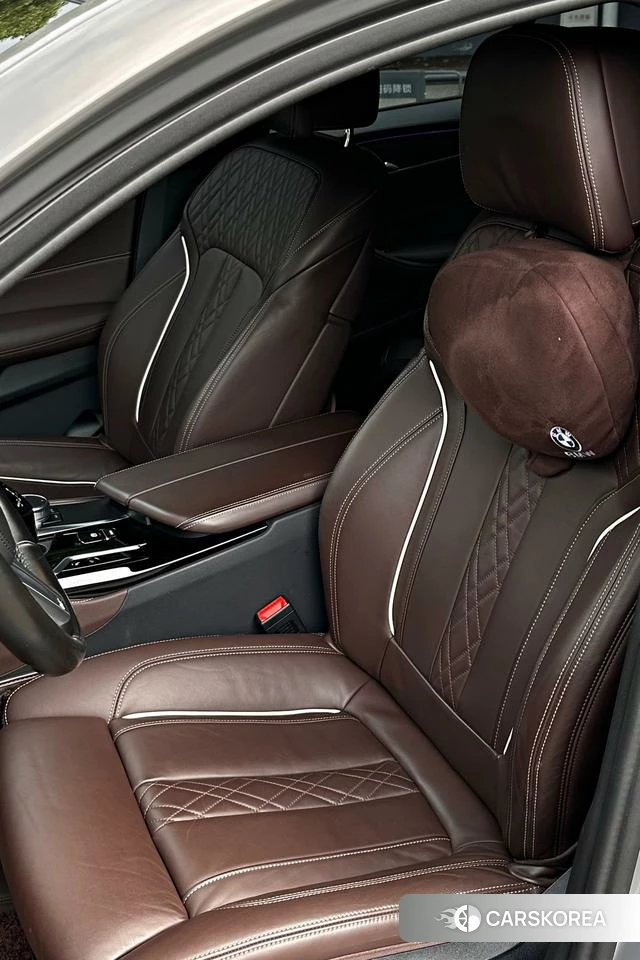 BMW 5 series 2022 Серебристо-серый из Китая, фото 6