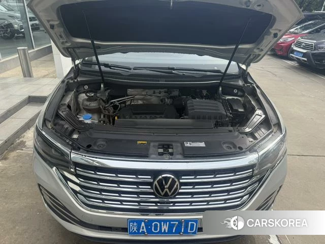 Volkswagen Viloran 2023 Желтый из Китая, фото 6
