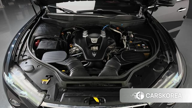 Maserati Levante id 4906711 из Кореи 37