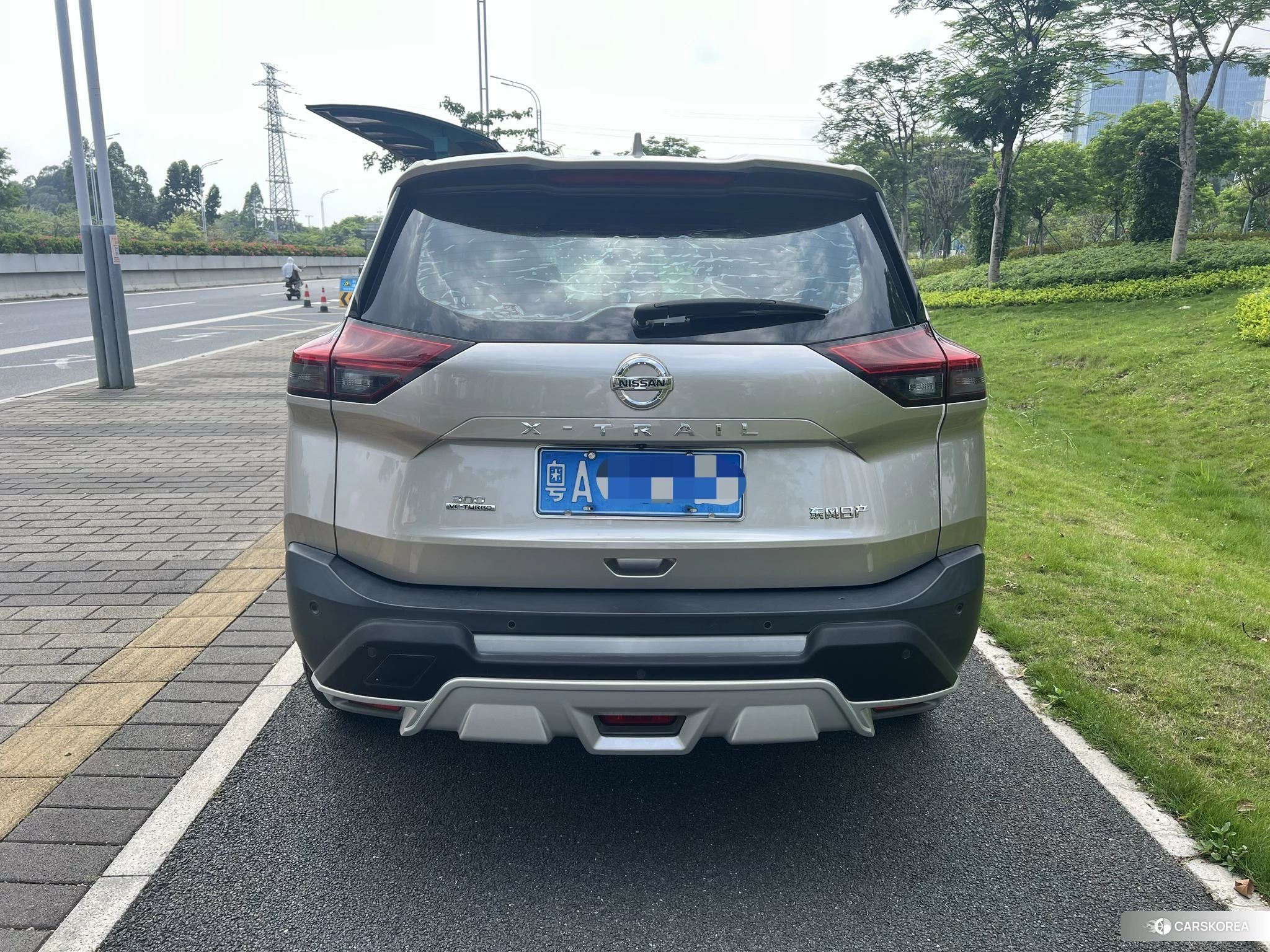 Nissan X-Trail 2021 Шампань из Китая, фото 6