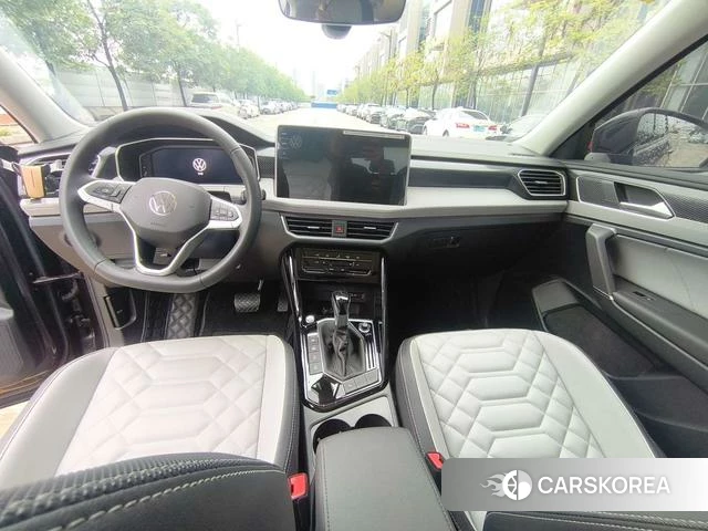 Volkswagen Tayron 2024 Темно-серый из Китая, фото 6