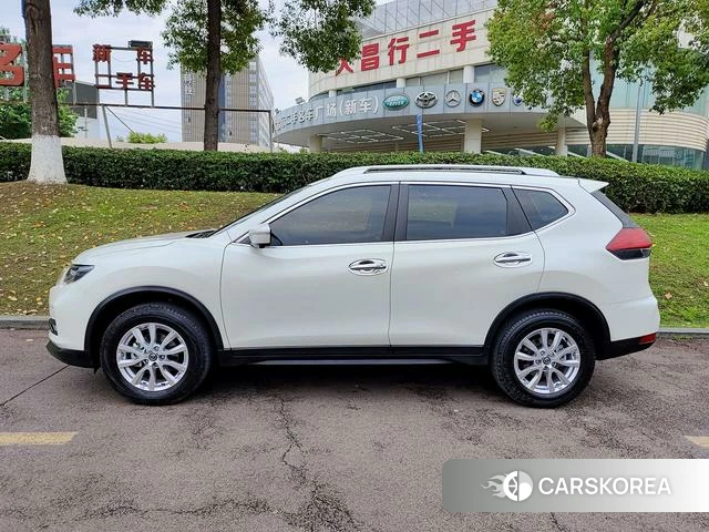 Nissan X-Trail 2022 Белый из Китая, фото 6
