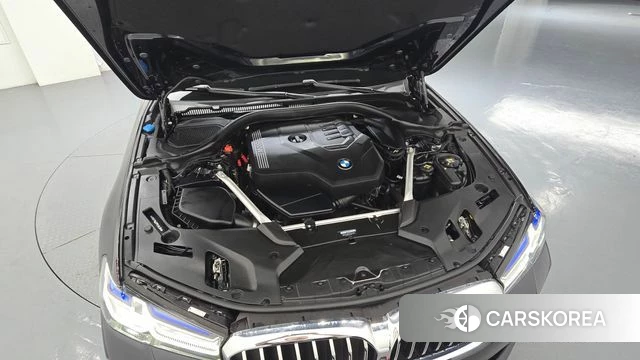 BMW 5 Series (G30) id 5016901 из Кореи 30