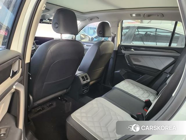 Volkswagen Tayron 2023 Белый из Китая, фото 6
